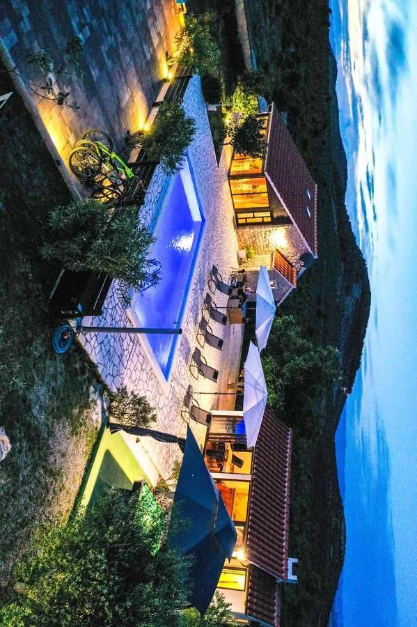 Mali Raj Villa Sveti Petar  Croatia